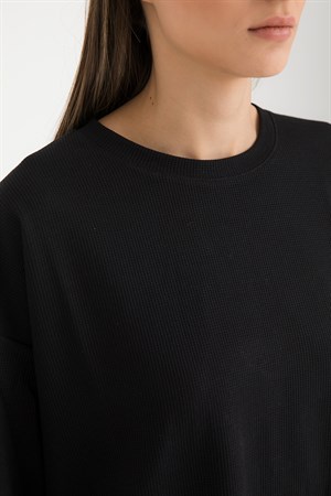 Dokulu Uzun Kollu Oversize T-shirt Siyah