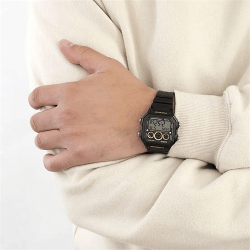 Casio AE-1300WH-1AVDF Erkek Kol Saati