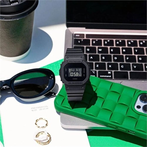 Casio G-SHOCK WOMEN GMD-S5610BB-1DR Kol Saati