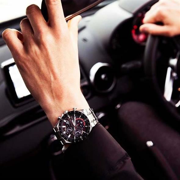 Casio Edifice EQS-920DB-1AVUDF Kol Saati