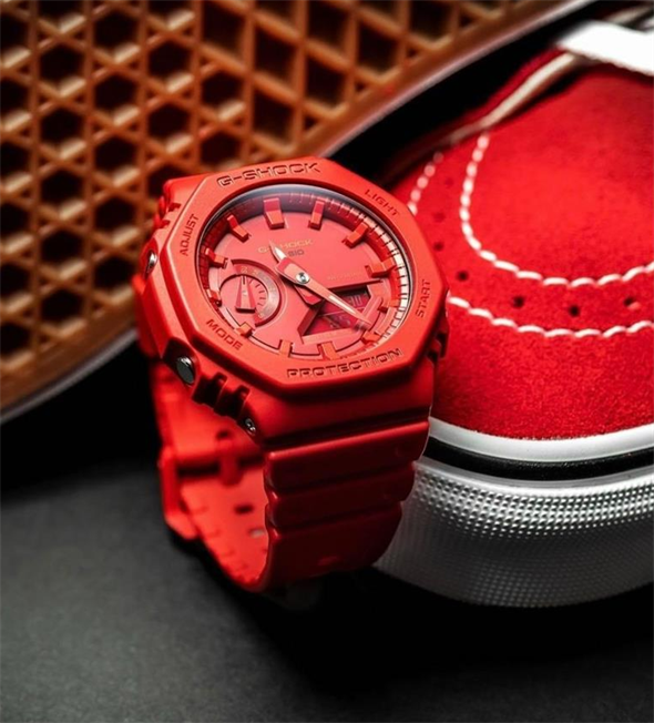 Casio G-SHOCK GA-2100-4ADR Kol Saati