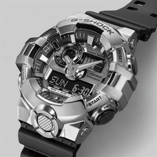 Casio G-SHOCK GM-700-1ADR Kol Saati