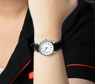 Casio LTP-1303L-7BVDF Kadın Kol Saati