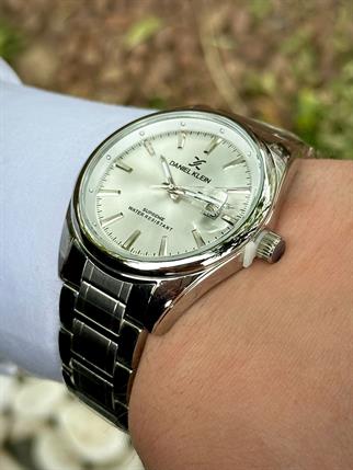 Daniel Klein DKE.1.10073.1 Erkek Kol Saati