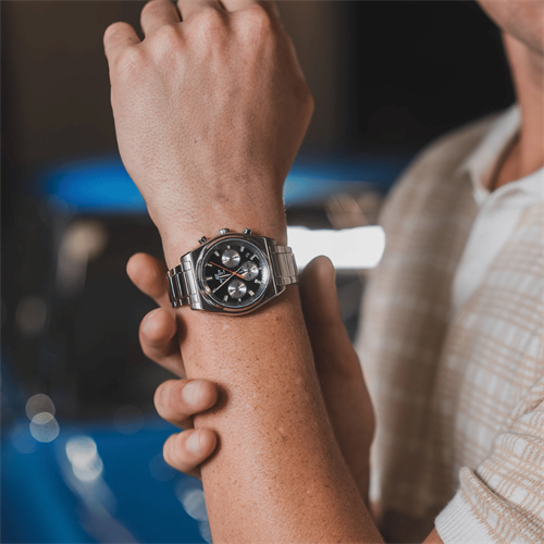 Casio Edifice EFB-730D-1AVUDF Erkek Kol Saati