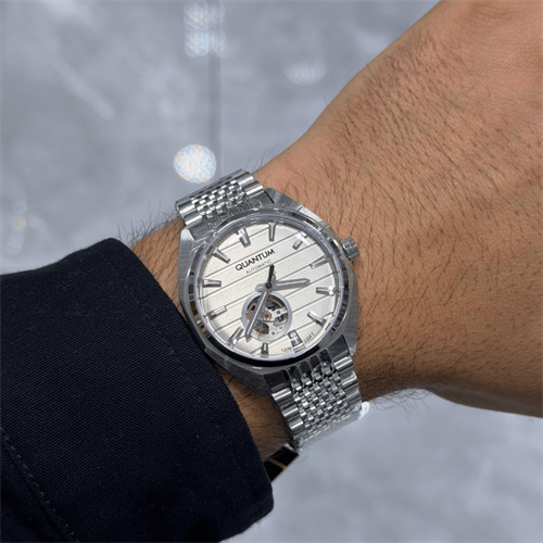 Quantum QMG1244.370 Otomatik Kol Saati