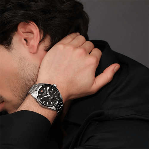 Swiss Military SMWGH0004101 Kol Saati