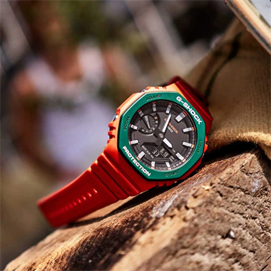 Casio G-SHOCK GA-2110SC-4ADR Kol Saati