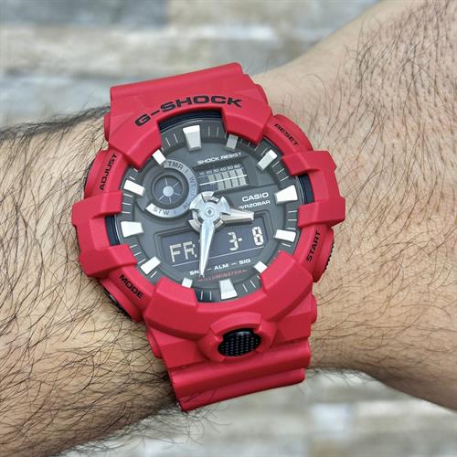 Casio G-SHOCK GA-700-4ADR Kol Saati