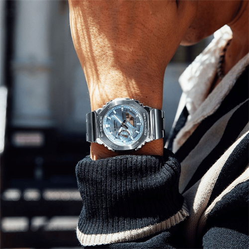 Casio G-SHOCK GM-2110D-2ADR Kol Saati
