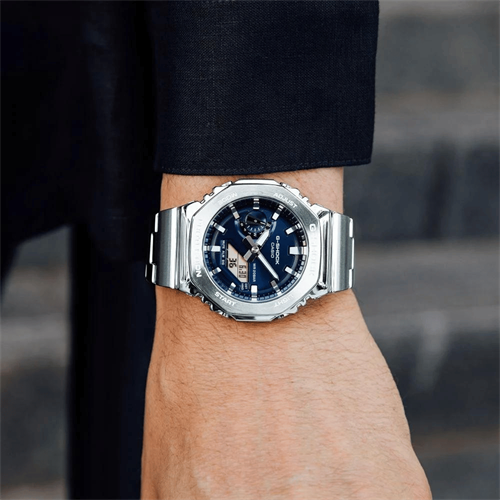 Casio G-SHOCK GM-2110D-2BDR Kol Saati