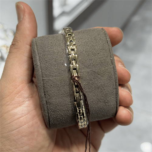 Essence D1243.110 Kadın Kol Saati