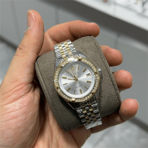 Ferrucci FER.01128M.05 Çelik Kordon Kadın Kol Saati