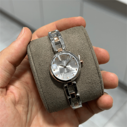 Ferrucci FER.03644M.05 Çelik Kordon Kadın Kol Saati