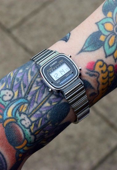 Casio RETRO LA670WA-1DF Kadın Kol Saati