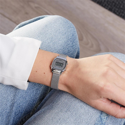 Casio LA670WEM-7DF Kol Saati