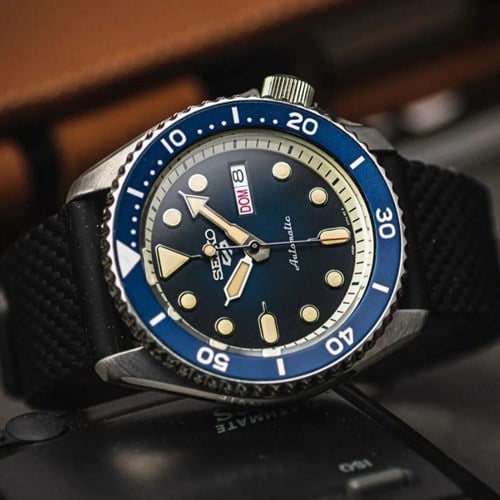 Seiko 5 Sports SRPD71K2 Erkek Kol Saati