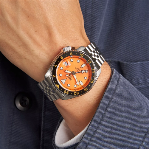 Seiko 5 Sports Gmt SSK005K Erkek Kol Saati