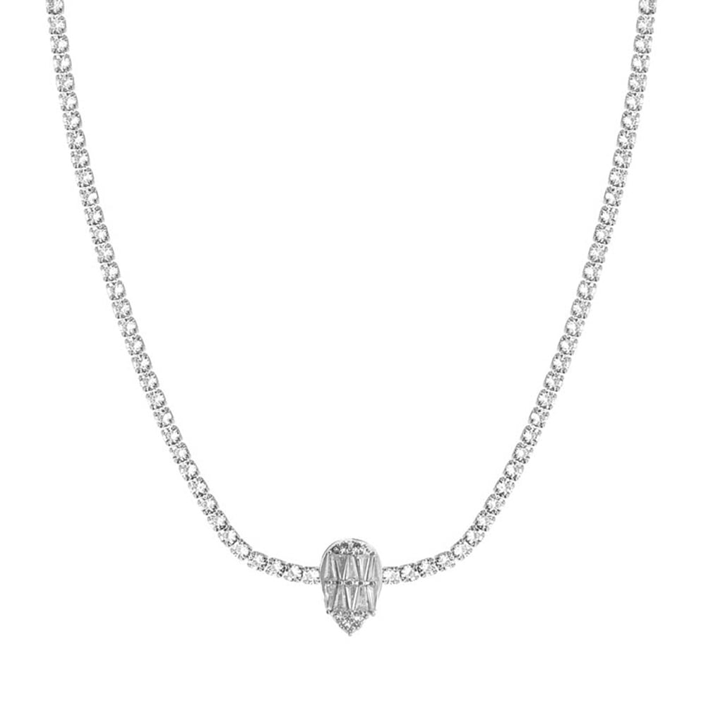 Emily Choker