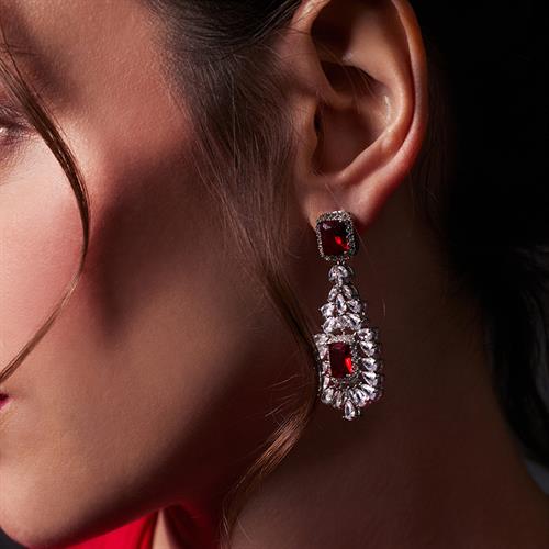 Jen Kırmızı Küpe