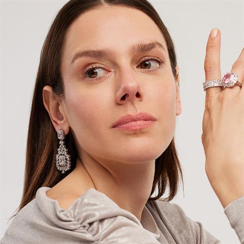 Pembe Manika Yüzük 