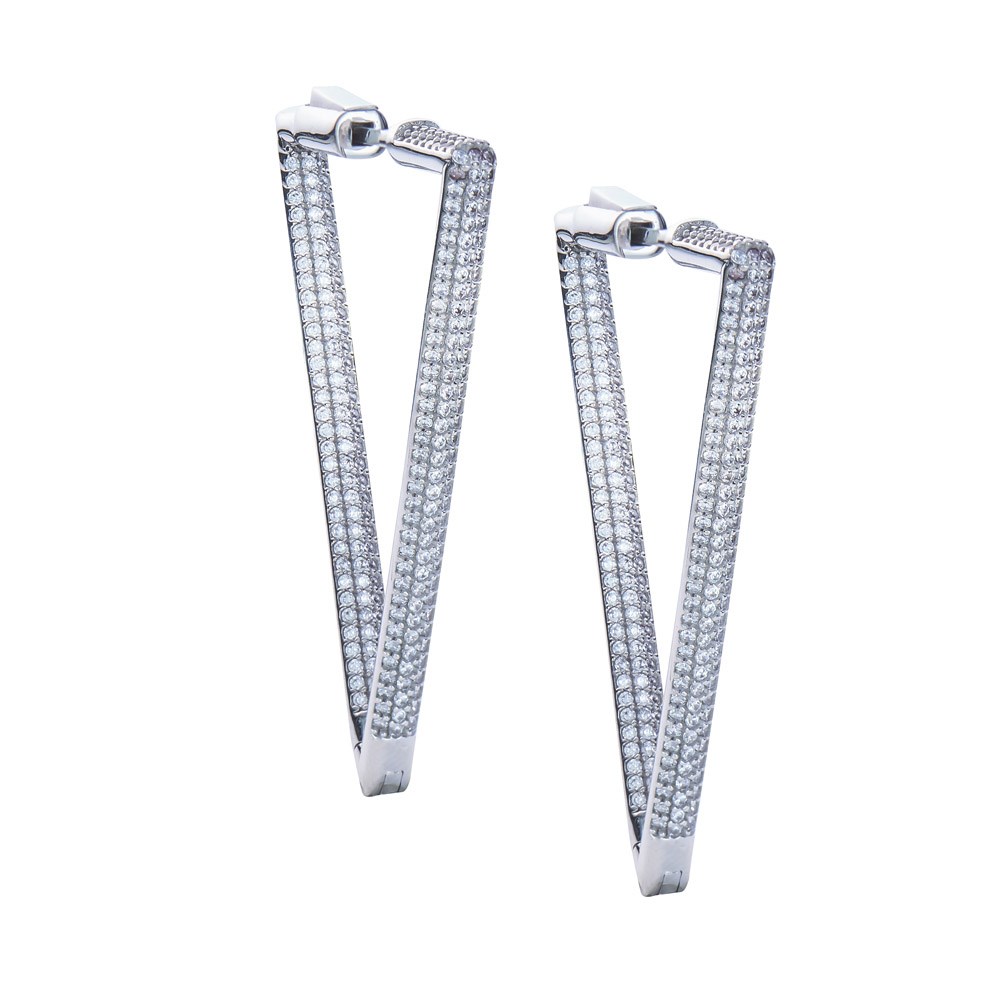 Triangolo Küpe