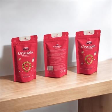 Sağlıklı AtıştırmalıkRawShots Çilekli & Bademli Granola 300g x 3 Avantajlı Paket