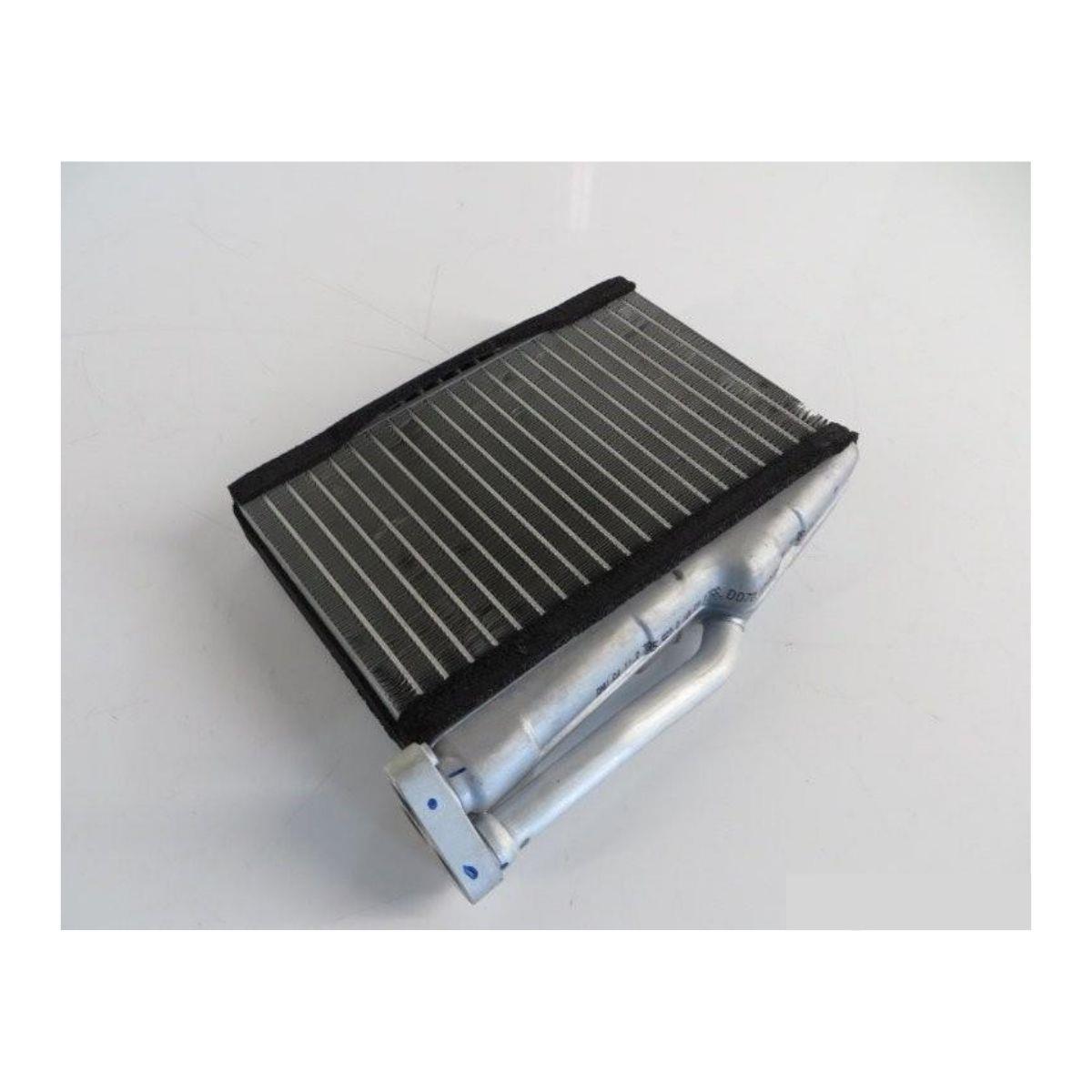 Range Rover Vogue Kalorifer Radyatörü JEF000040