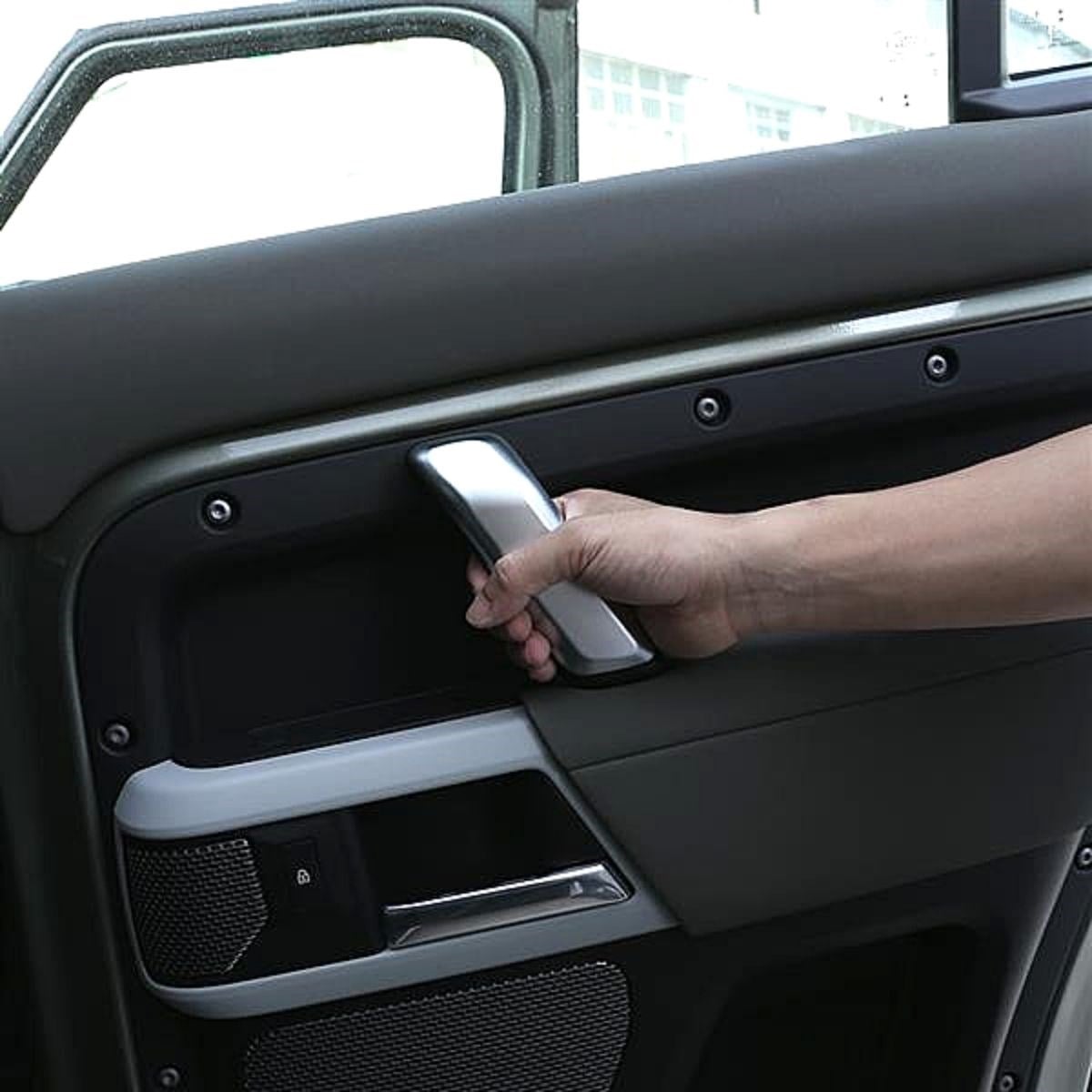 Yeni Defender Kapı iç Kolu Kaplaması Sağ Gri Krom