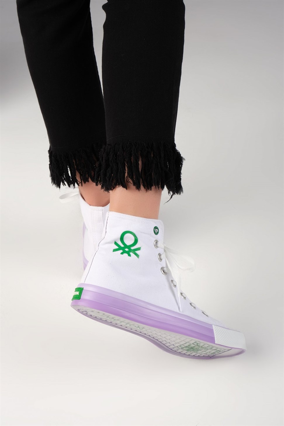 Kadın Benetton Renkli Tabanlı Boğazlı Bez Spor Ayakkabı BEYAZ/LİLA