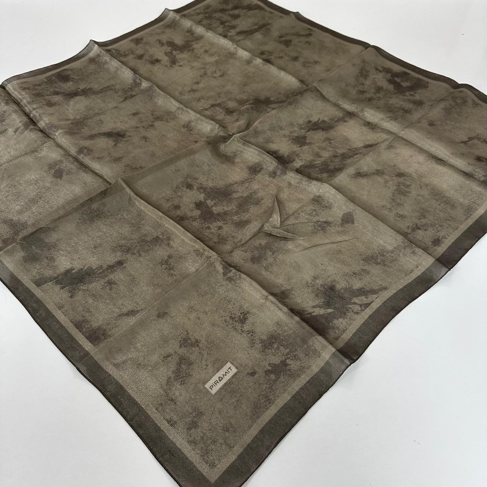 Piramit Desenli Kehribar Eşarp LTP0519