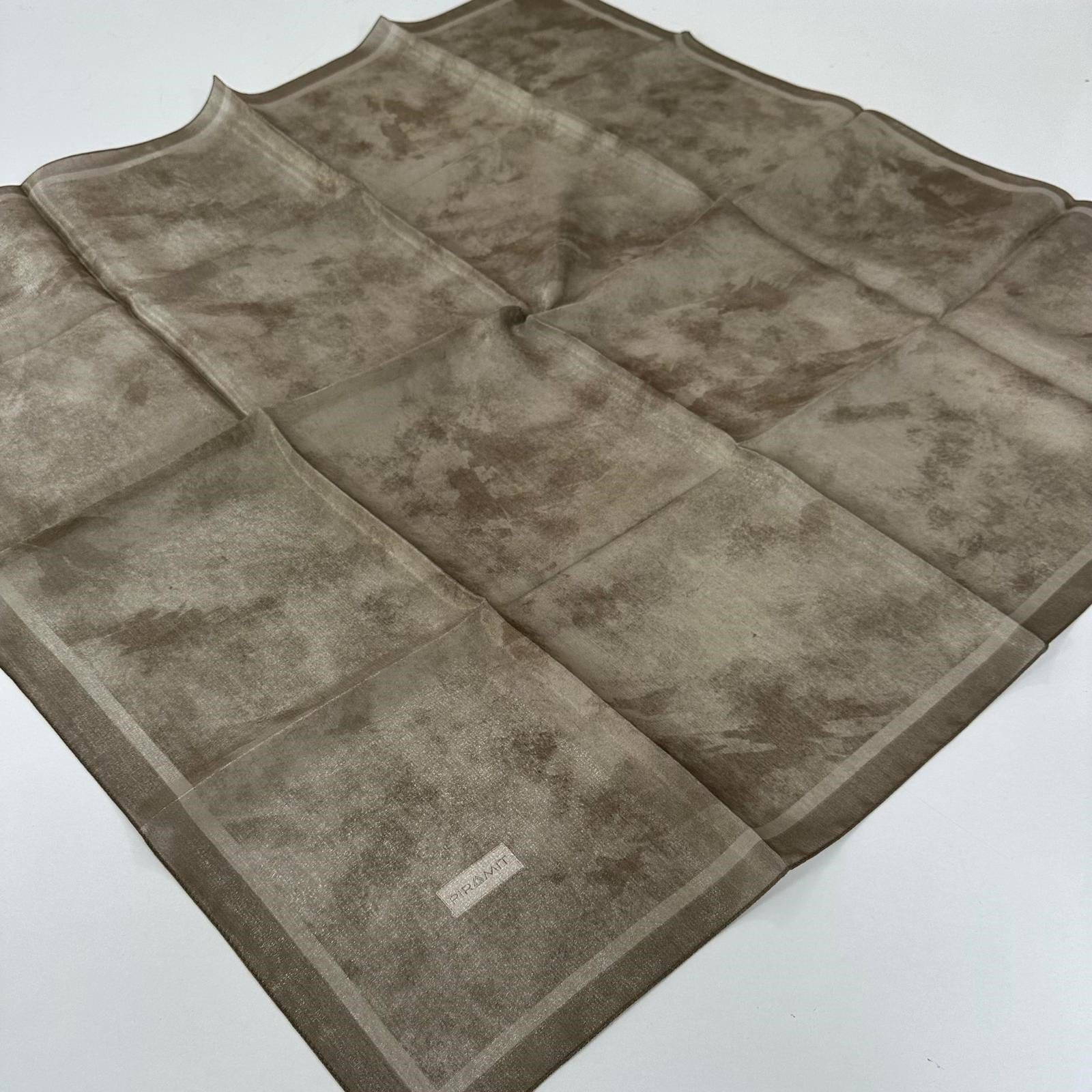 Piramit Desenli Kehribar Eşarp LTP0520
