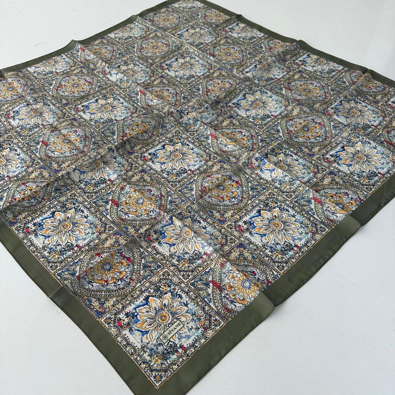 Siyane Soft Pamuklu Eşarp LRA4704