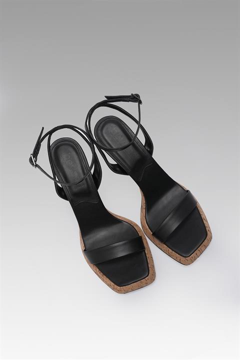 Bilekten Bantlı Platform Tabanlı Arkası Açık Kadın Topuklu Ayakkabı Siyah Deri
