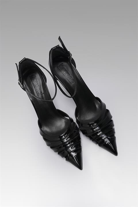 Sivri Burun Bilekten Bağlı Stiletto Kadın Abiye Ayakkabı Siyah Rugan
