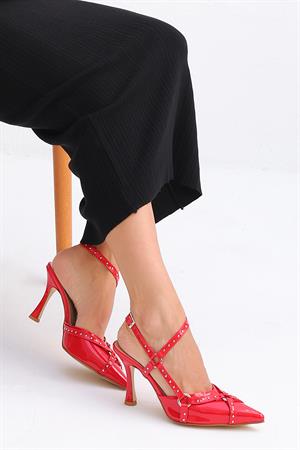 Beyond Kadın Kırmızı Linky Halka Tokalı Bilekten Bantlı Sivri Burun Rugan Abiye Ayakkabı 9cm BYNDVERHATO01