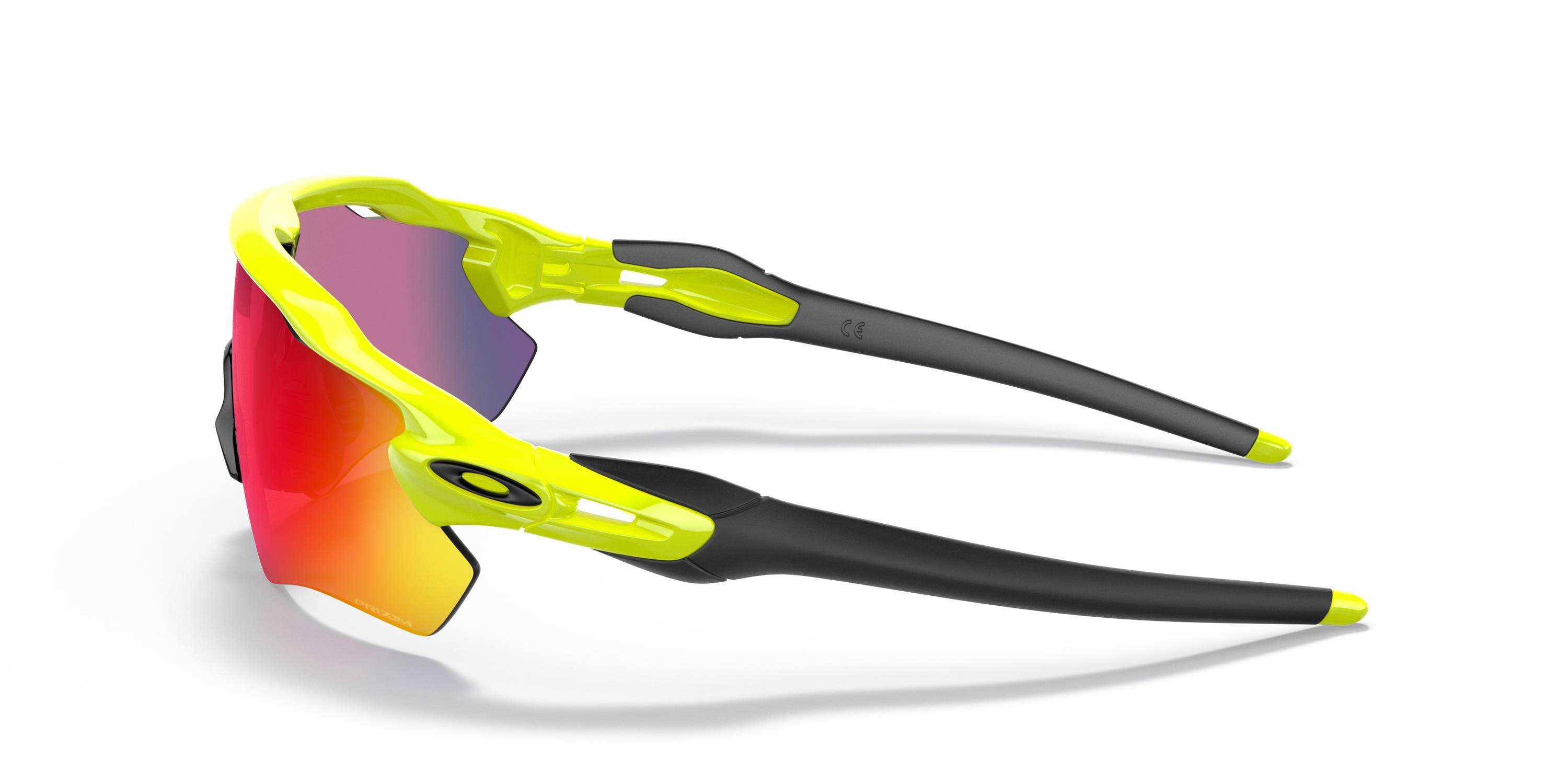 OAKLEY 9208 9208D0 38 Güneş Gözlüğü