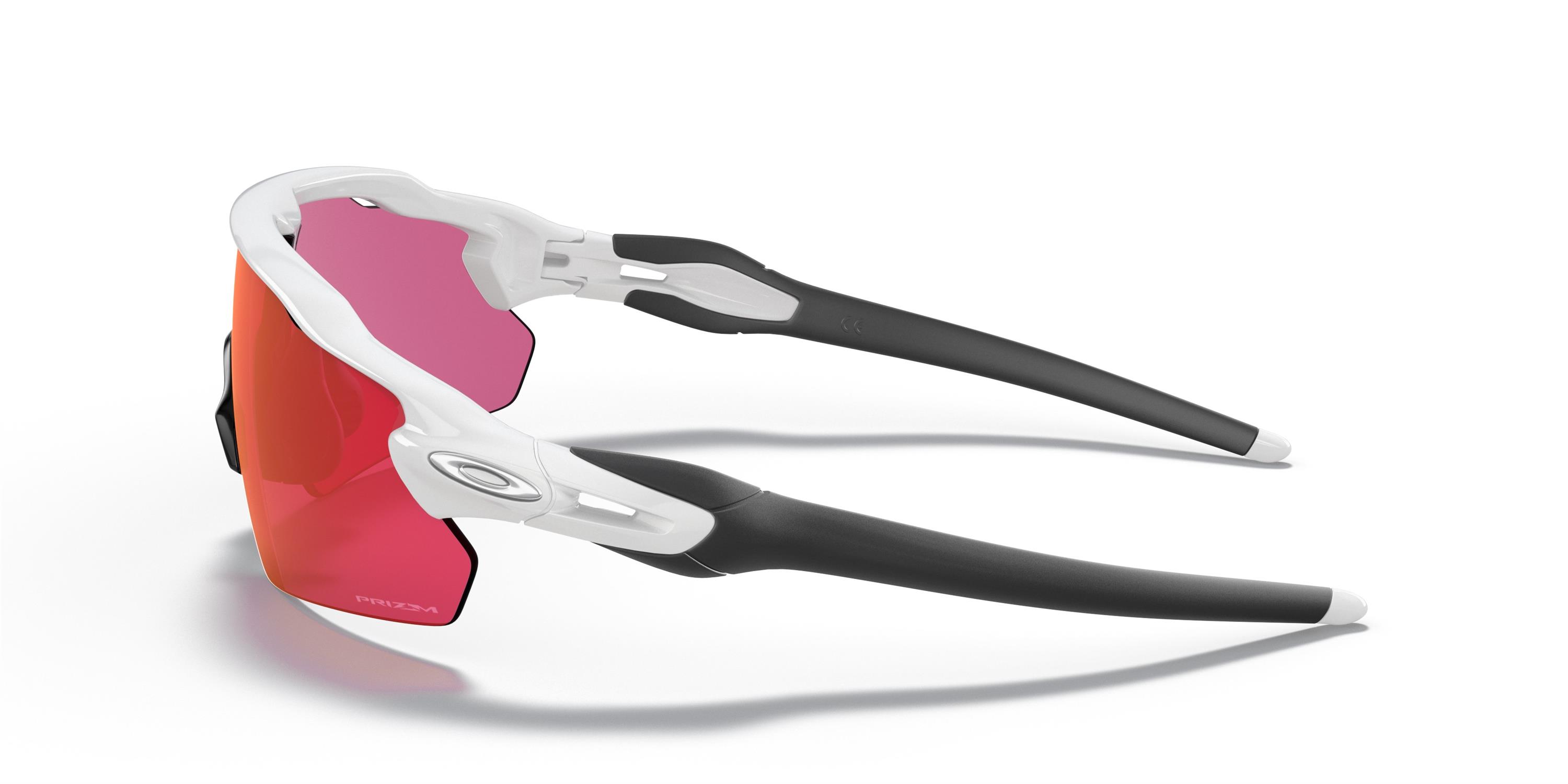 OAKLEY 9211 921104 38 Güneş Gözlüğü
