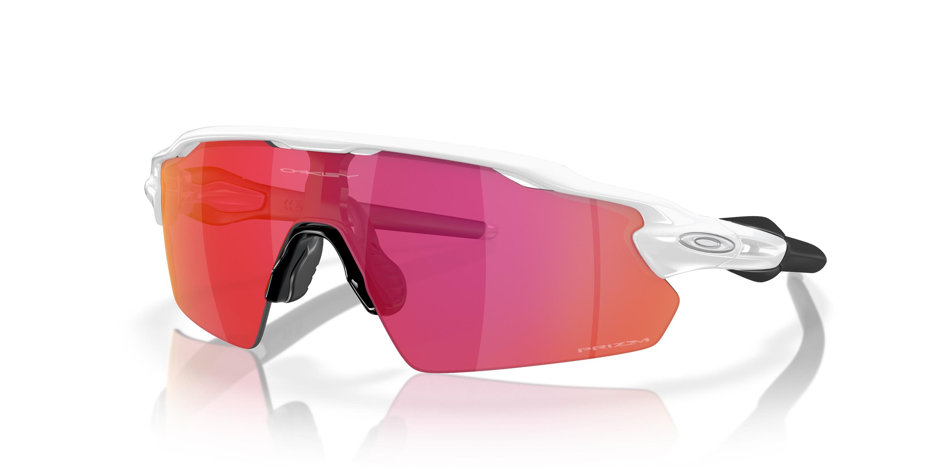 OAKLEY 9211 921104 38 Güneş Gözlüğü