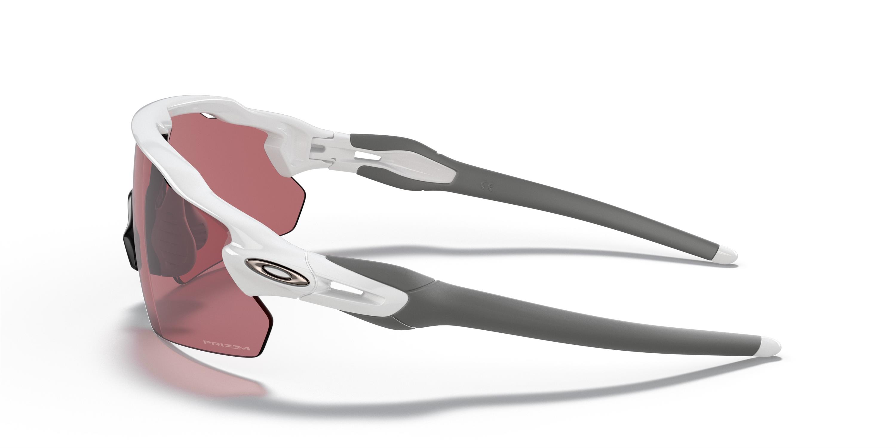 OAKLEY 9211 921119 38 Güneş Gözlüğü