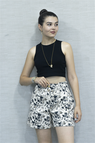 Beli Lastikli ve Düğmeli Denim Gabardin Cepli Yüksek Bel Şort 30160