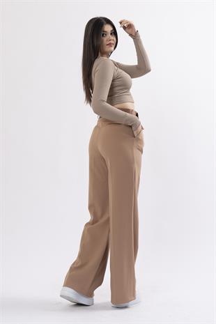 Bol Paça Cepli Kemerli ve Zincir Detaylı Atlas Kumaş Pantolon 30024