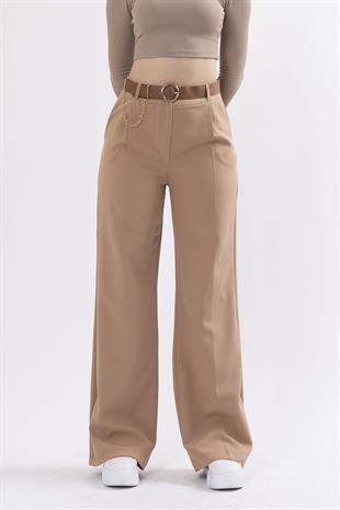 Bol Paça Cepli Kemerli ve Zincir Detaylı Atlas Kumaş Pantolon 30024