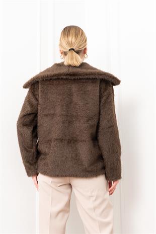 Geniş Yaka Peluş Kürk Kısa Kaban 2625