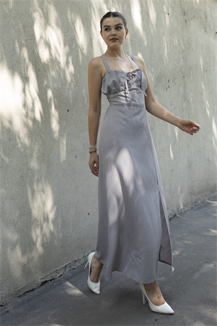 Göğüs Büzgülü Önden Yırtmaçlı Straplez Askılı Uzun Elbise 50322