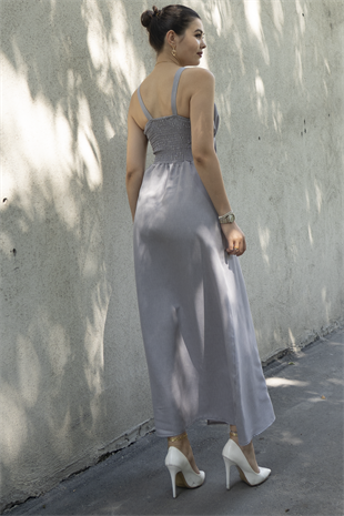 Göğüs Büzgülü Önden Yırtmaçlı Straplez Askılı Uzun Elbise 50322