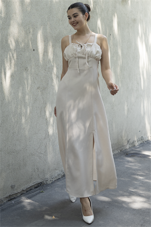 Göğüs Büzgülü Önden Yırtmaçlı Straplez Askılı Uzun Elbise 50322