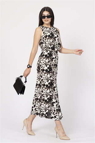 Yuvarlak Yaka Beli Kendinden Kat Detaylı Önden Yırtmaçlı Yazlık Elbise 50312