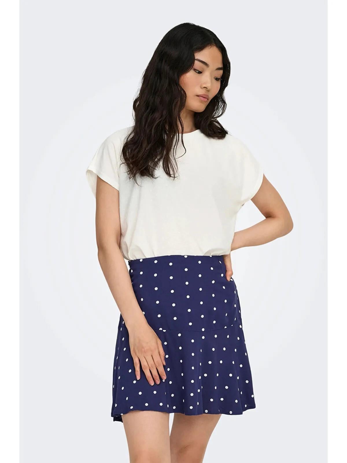 ONLY ONLMOLLY S/S O-NECK DOBBY TOP JRS 15368563