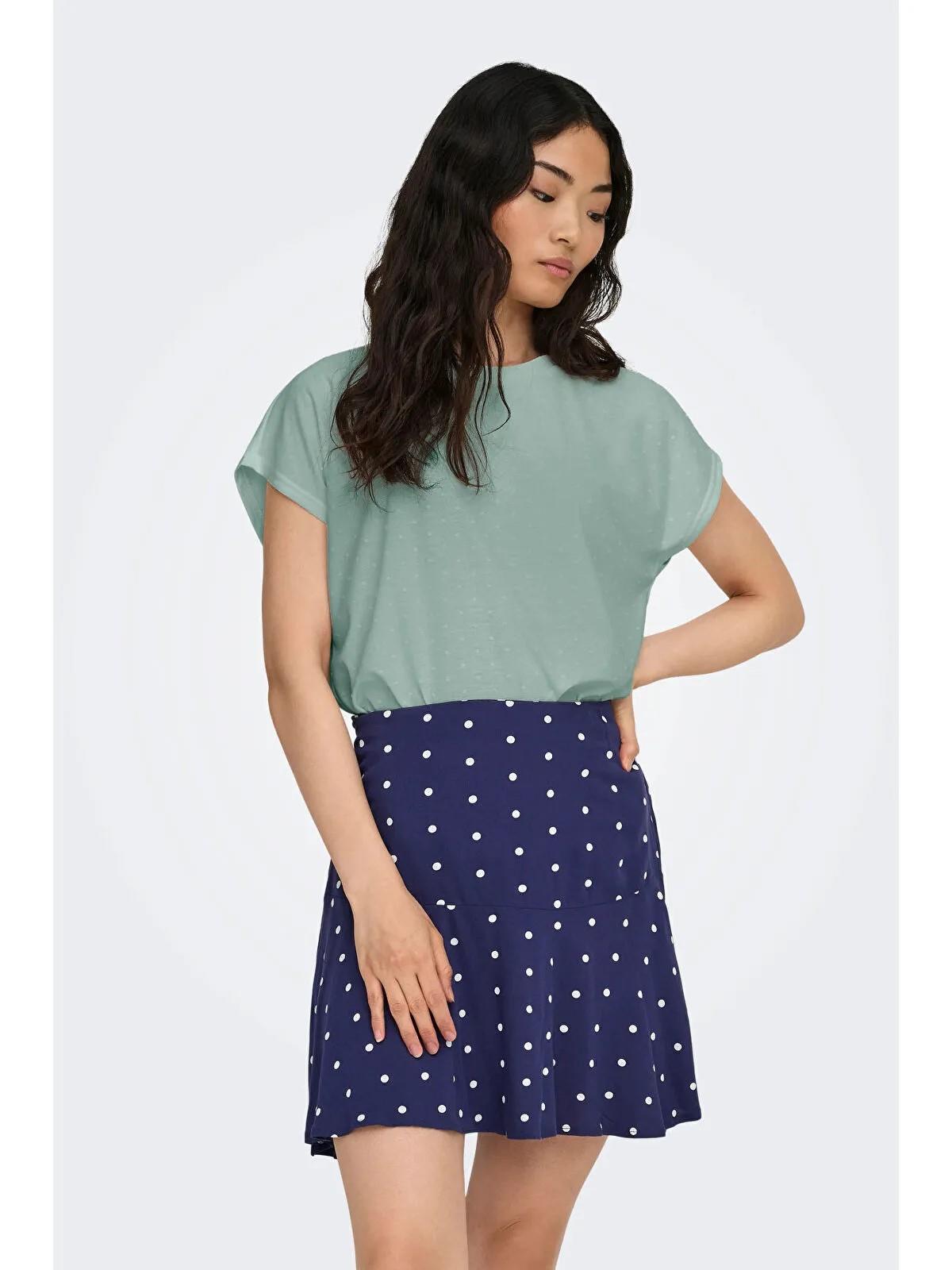 ONLY ONLMOLLY S/S O-NECK DOBBY TOP JRS 15368563